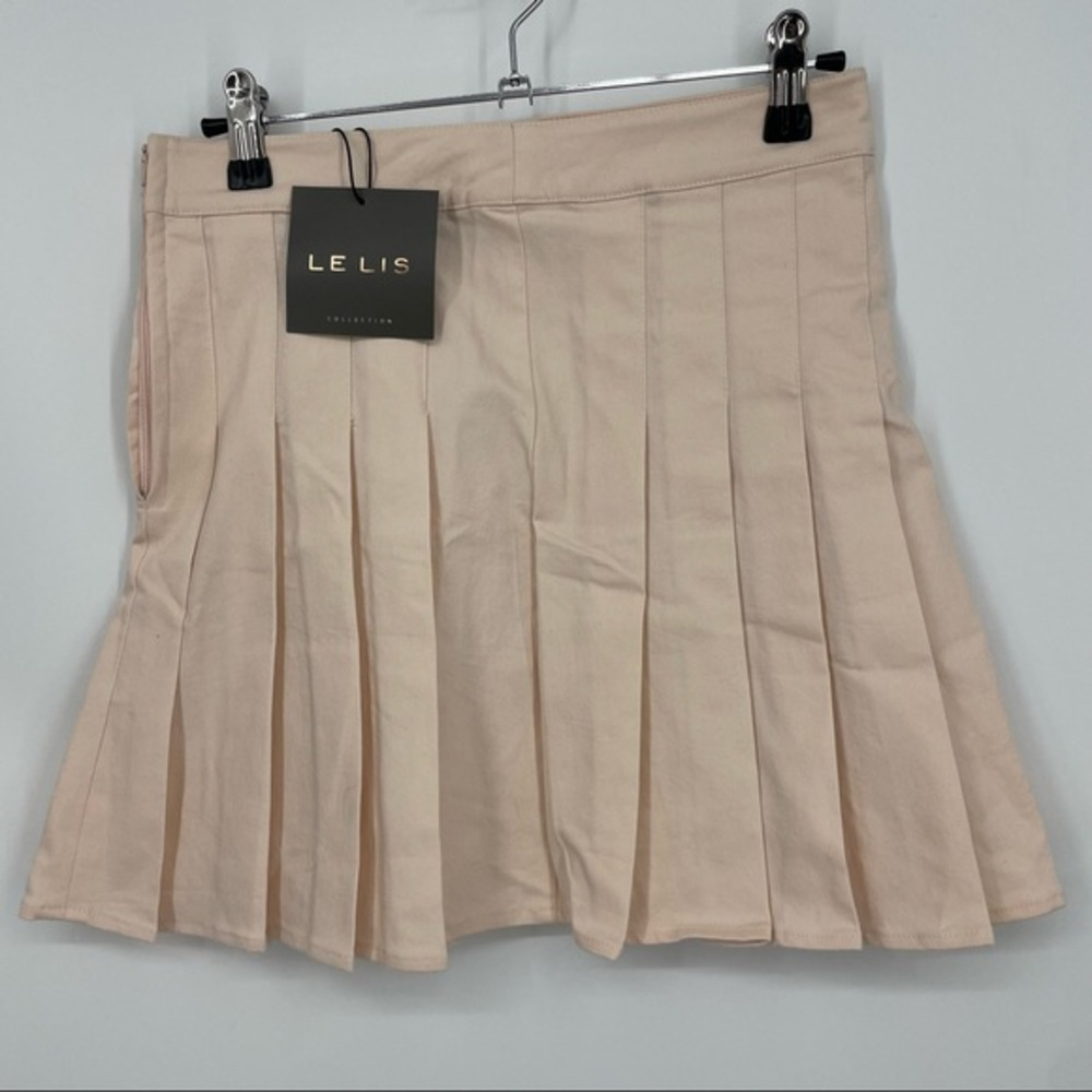 Le Lis | Pink Pleated Mini Skirt Small